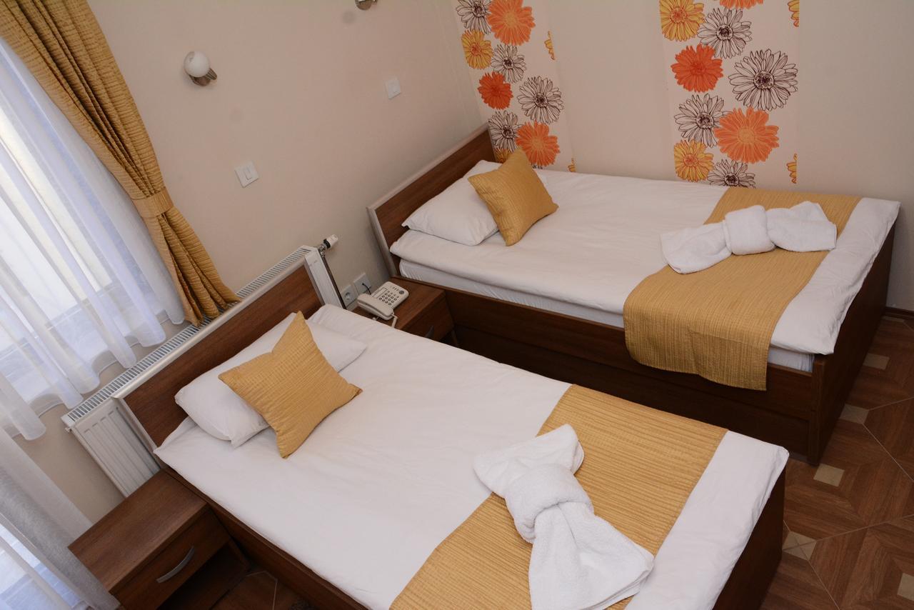 Garni Hotel Laguna Lux Nis Exterior photo